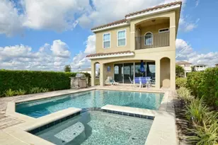 7824 Loxahatchee Ct, Kissimmee, FL 34747 - Photo 2