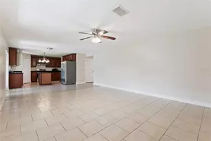 2907 Holly Berry Ct, Kissimmee, FL 34744 - Photo 4
