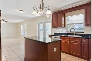 2907 Holly Berry Ct, Kissimmee, FL 34744 - Photo 6