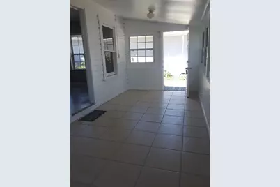 2012 E Grant Avenue, Orlando, FL 32806 - Photo 2