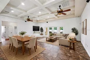 1113 Myrtle Breezes Ct, Fruitland Park, FL 34731 - Photo 2