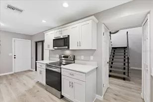 7537 Fenwick Cove Ln, Orlando, FL 32819 - Photo 12
