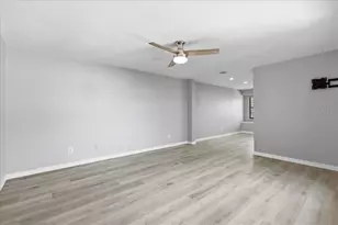 7537 Fenwick Cove Ln, Orlando, FL 32819 - Photo 20