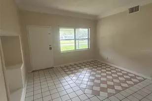 127 Country Club Dr, Sanford, FL 32771 - Photo 2