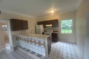 127 Country Club Dr, Sanford, FL 32771 - Photo 6