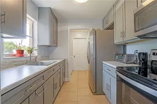 2633 Beal St, Deltona, FL 32738 - Photo 16