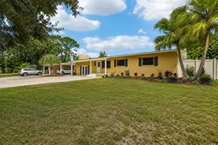 3707 Pelican Ln, Orlando, FL 32803 - Photo 2