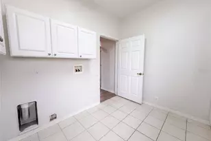 7414 39th Ct E, Sarasota, FL 34243 - Photo 34