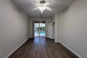 7414 39th Ct E, Sarasota, FL 34243 - Photo 14