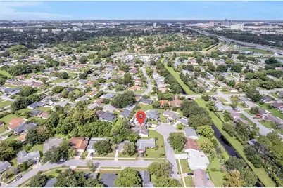 4816 Gardenbrook Lane, Orlando, FL 32821 - Photo 32