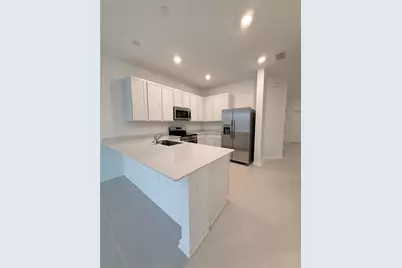 2571 Skyline, Kissimmee, FL 34758 - Photo 10