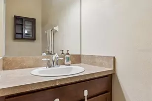 4127 Shadetree Ln, Lakeland, FL 33812 - Photo 4