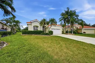 6817 Superior St Cir, Sarasota, FL 34243 - Photo 2