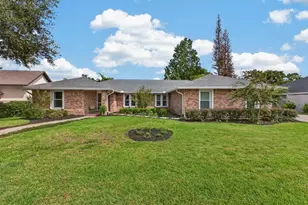 992 Sleeping Rock Ct, Winter Springs, FL 32708 - Photo 2
