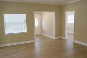 650 30th Ave S, Saint Petersburg, FL 33705 - Photo 6