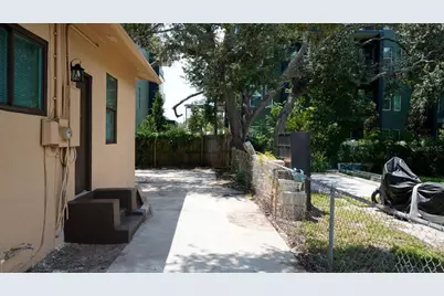 650 30th Avenue S, Saint Petersburg, FL 33705 - Photo 4