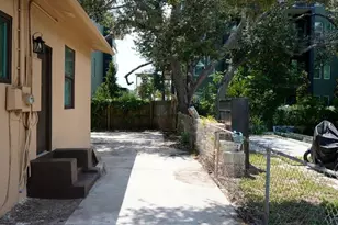 650 30th Ave S, Saint Petersburg, FL 33705 - Photo 4