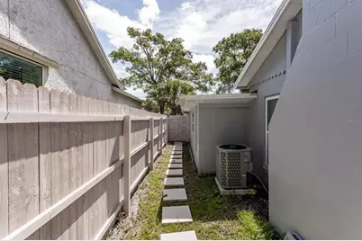 1050 Herman Avenue, Orlando, FL 32803 - Photo 6