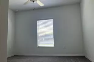 11186 Radiant Shore Loop, San Antonio, FL 33576 - Photo 6