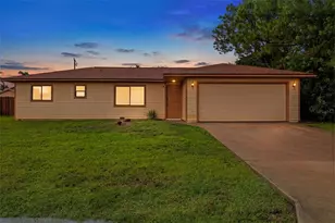 709 Cuxhaven St NW, Palm Bay, FL 32907 - Photo 1