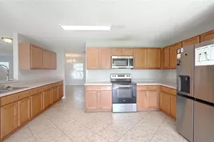 831 Horseshoe Falls Dr, Orlando, FL 32828 - Photo 8