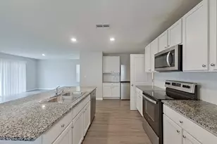 8711 SW 44th Ct, Ocala, FL 34476 - Photo 2