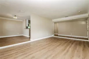 10293 Satsuma Rd, Seminole, FL 33772 - Photo 2