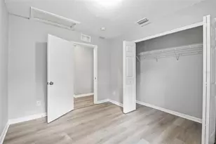 1743 30th St S, Saint Petersburg, FL 33712 - Photo 32