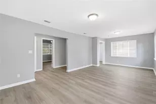 1743 30th St S, Saint Petersburg, FL 33712 - Photo 24