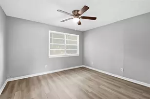 1743 30th St S, Saint Petersburg, FL 33712 - Photo 32