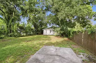 1743 30th St S, Saint Petersburg, FL 33712 - Photo 44