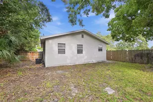 1743 30th St S, Saint Petersburg, FL 33712 - Photo 42