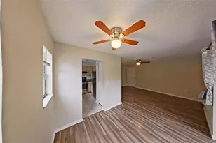 10352 Hemlock St, Spring Hill, FL 34608 - Photo 4