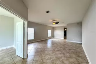 11273 Moonshine Creek Cir, Orlando, FL 32825 - Photo 2