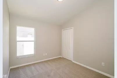 8516 Canterbury Lake Boulevard, Tampa, FL 33619 - Photo 16