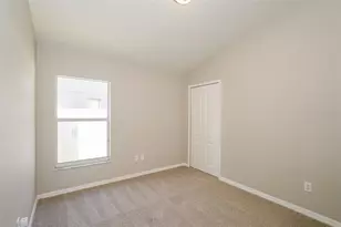 8516 Canterbury Lake Blvd, Tampa, FL 33619 - Photo 16