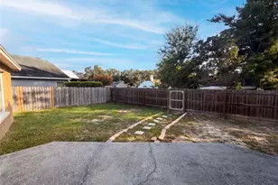 2330 Foggy Ridge Pkwy, Land O Lakes, FL 34639 - Photo 32