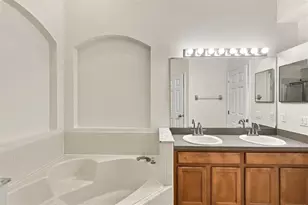 5742 Essex Isle Dr, Orlando, FL 32829 - Photo 22