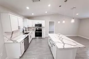 8165 Ridge Rd, Weeki Wachee, FL 34613 - Photo 22