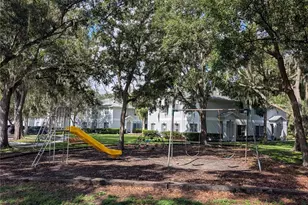 4053 Dolphin Dr, Tampa, FL 33617 - Photo 16