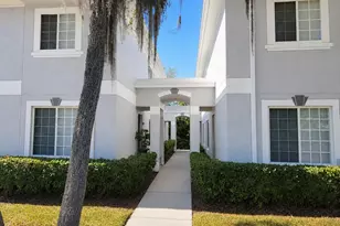4053 Dolphin Dr, Tampa, FL 33617 - Photo 1