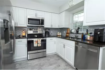 738 E 11th Avenue, Mount Dora, FL 32757 - Photo 6