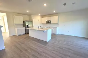 1025 Champion Ridge Dr, Daytona Beach, FL 32124 - Photo 16