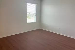10649 Pictorial Park Dr, Tampa, FL 33647 - Photo 20