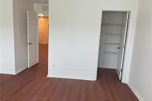 10649 Pictorial Park Dr, Tampa, FL 33647 - Photo 16