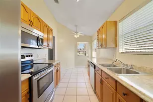 713 Meadowside Ct, Orlando, FL 32825 - Photo 10