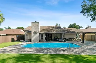 7610 Heathfield Ct, Orlando, FL 32835 - Photo 18