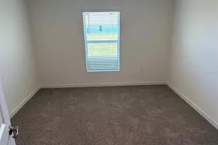 8665 Barragan Dr, Wildwood, FL 34785 - Photo 14