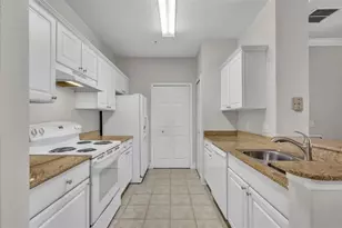200 Southern Pecan Cir, Winter Garden, FL 34787 - Photo 18