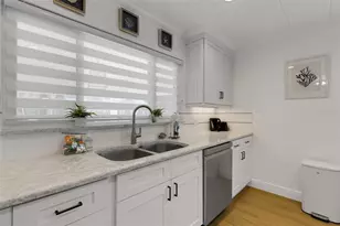 18317 Sunset Blvd, Redington Shores, FL 33708 - Photo 20